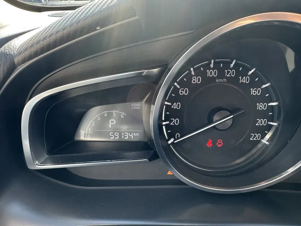 Mazda 2 1.5 Skyactiv-G Luxury uit 2021, foto 6