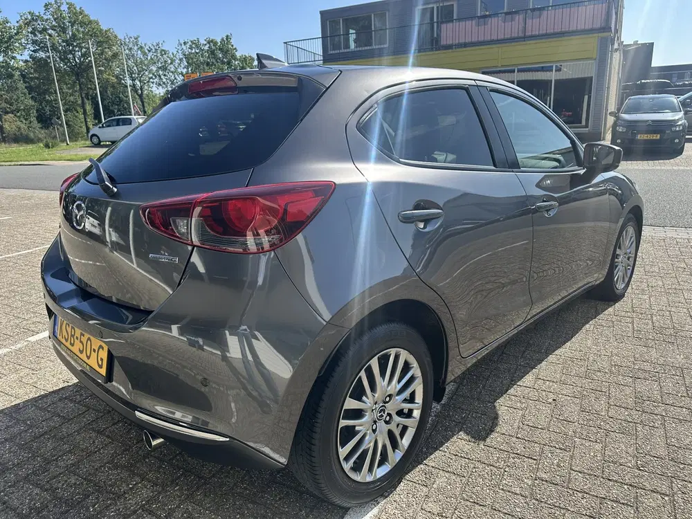 Mazda 2 1.5 Skyactiv-G Luxury uit 2021, foto 9