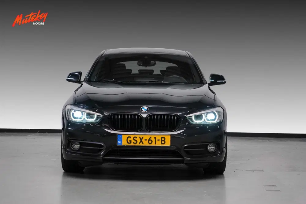 BMW 1-serie 118i Edition Sport Line Shadow uit 2019, foto 4