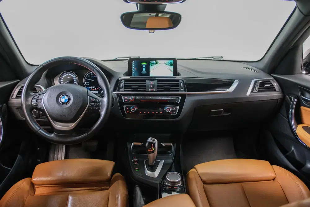 BMW 1-serie 118i Edition Sport Line Shadow uit 2019, foto 7