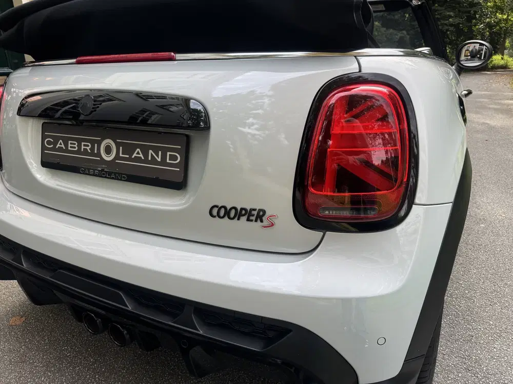 Mini Cabrio 2.0 Cooper S uit 2020, foto 13