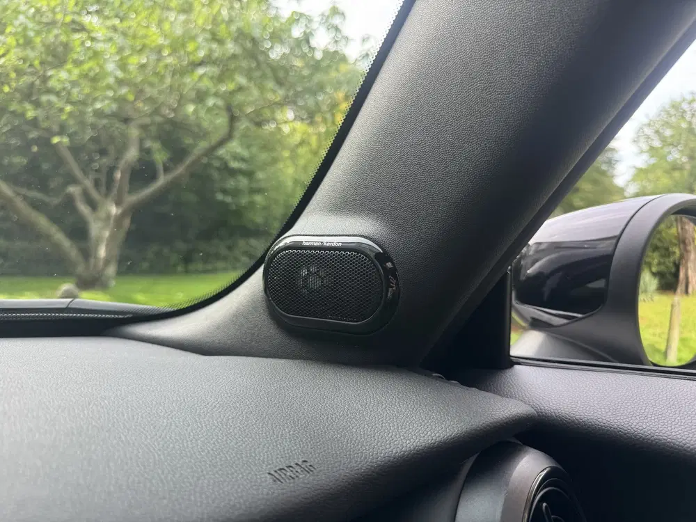 Mini Cabrio 2.0 Cooper S uit 2020, foto 14