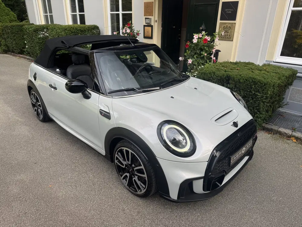 Mini Cabrio 2.0 Cooper S uit 2020, foto 9