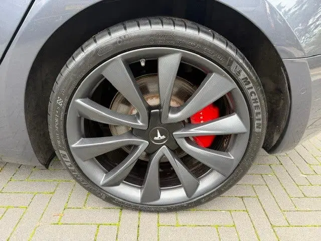 Tesla Model 3 Performance AWD 75 kWh Longrange uit 2019, foto 11