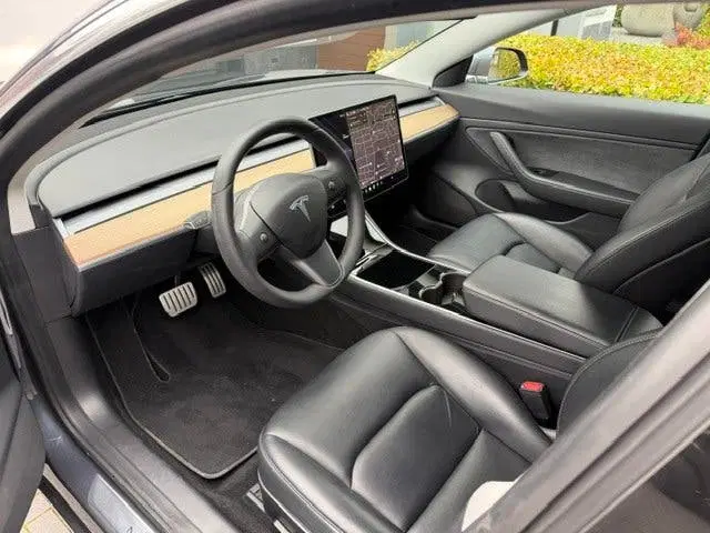 Tesla Model 3 Performance AWD 75 kWh Longrange uit 2019, foto 12