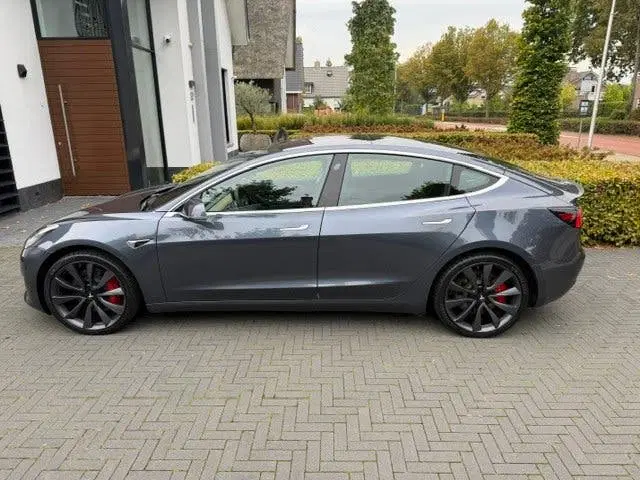 Tesla Model 3 Performance AWD 75 kWh Longrange uit 2019, foto 5