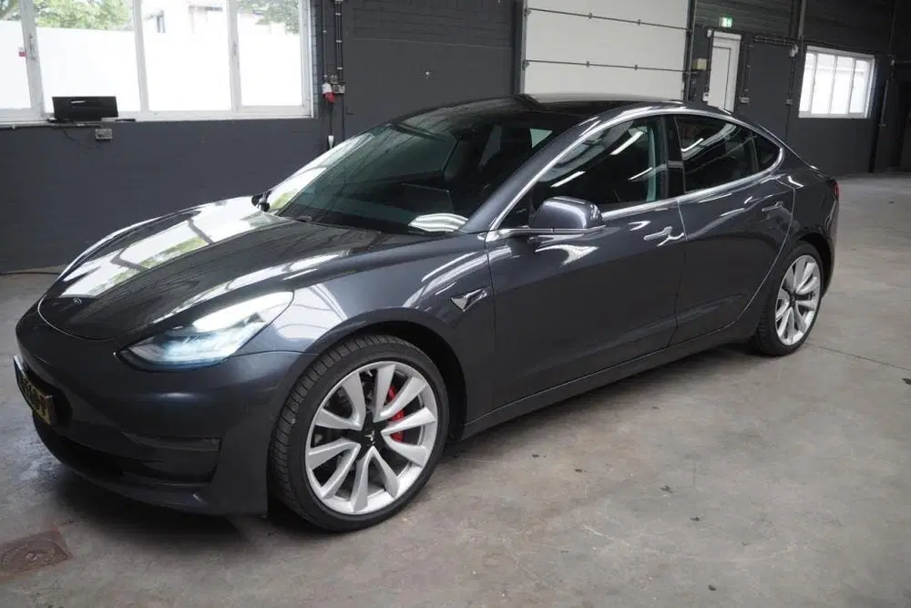 Tesla Model 3 Long Range AWD AutoPilote uit 2019, foto 11