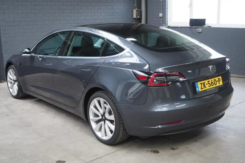 Tesla Model 3 Long Range AWD AutoPilote uit 2019, foto 9