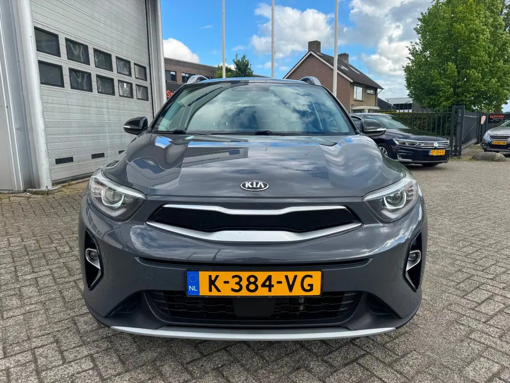 Kia Stonic 1.0 T-GDi MHEV DynamicPlusLine Camera uit 2021, foto 8