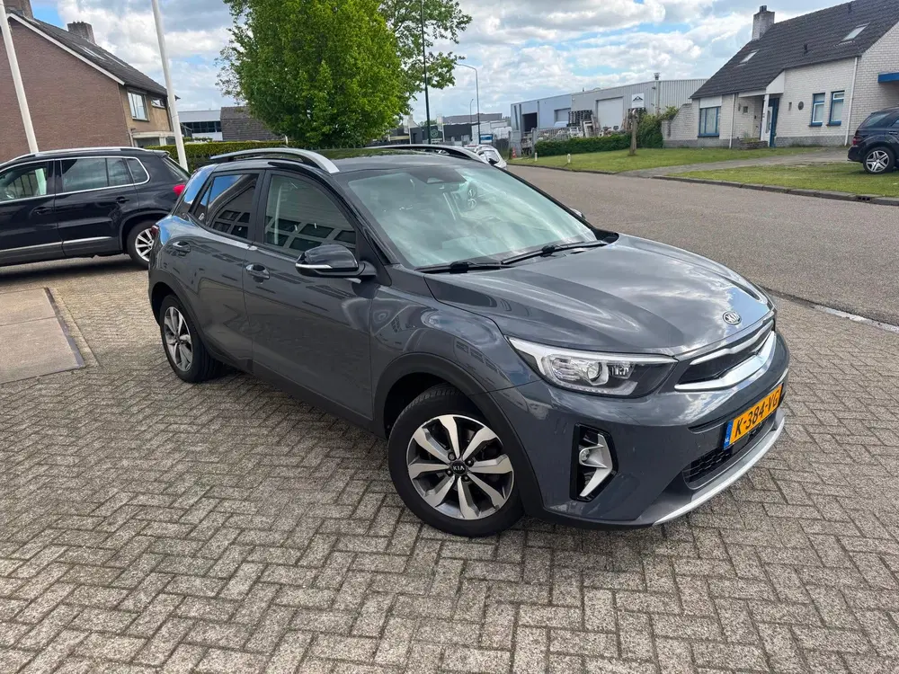 Kia Stonic 1.0 T-GDi MHEV DynamicPlusLine Camera uit 2021, foto 9