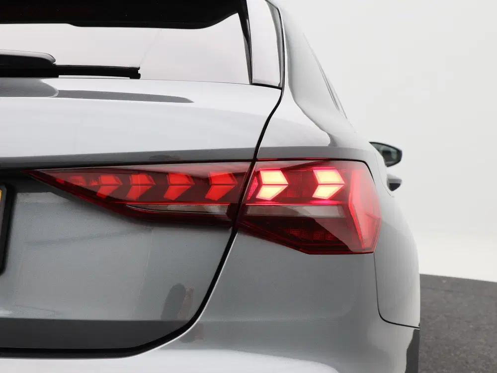 Audi A3 45 TFSi e 272 Pk S-Line Competition uit 2025, foto 15