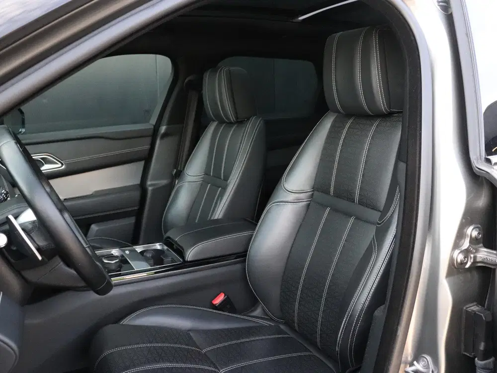 Land Rover Range Rover Velar 2.0 P250 Turbo AWD R-Dynamic HS uit 2019, foto 12