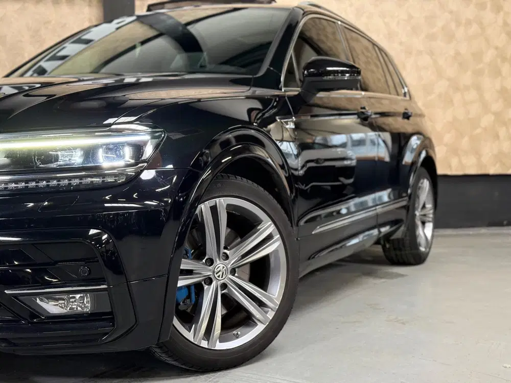 Volkswagen Tiguan 2.0 TSI 4Motion Highline Business R uit 2020, foto 3