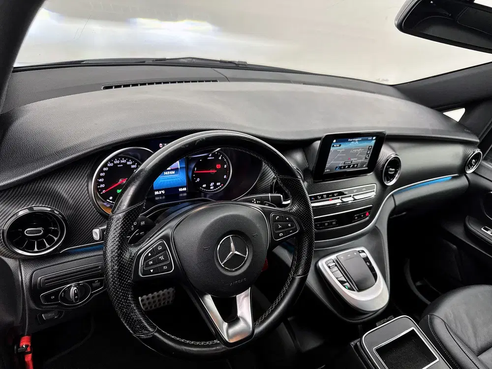 Mercedes-Benz V-Klasse 300d Lang DC Avantgarde AMG line Lede uit 2020, foto 5