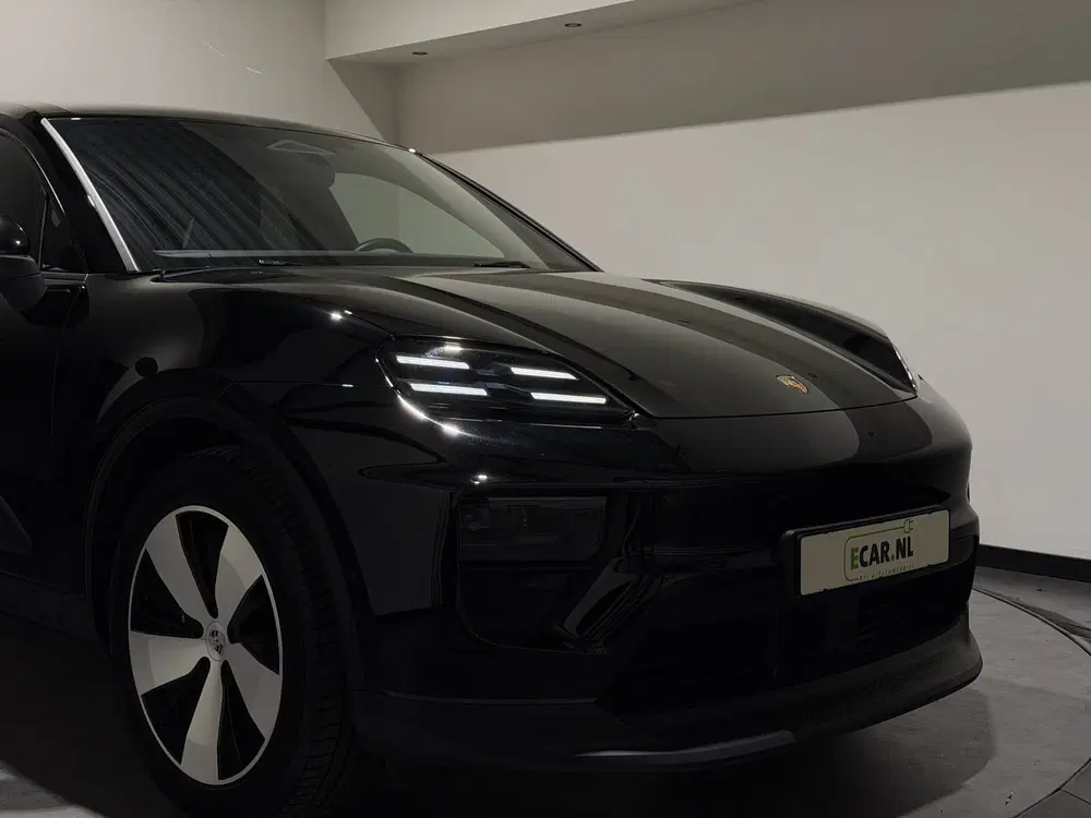 Porsche Macan 4 100 kWh uit 2025, foto 10