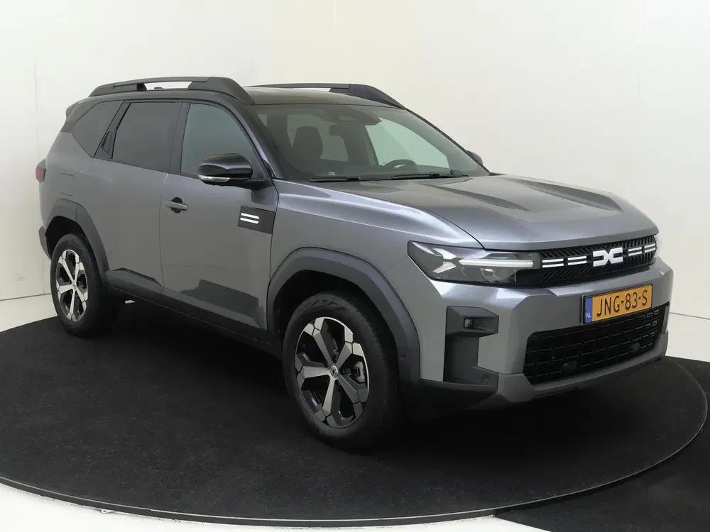Dacia Bigster 1.2 Mild Hybrid 140 PK Journey Vaste Trekh uit 2025, foto 3