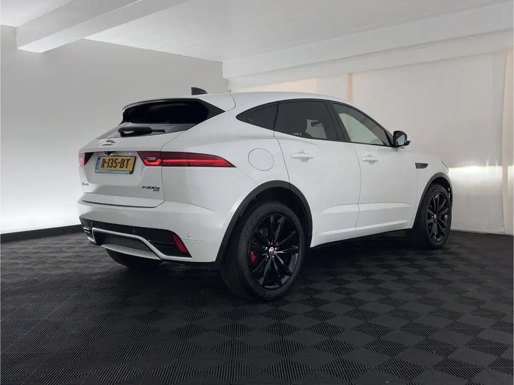 Jaguar E-Pace 1.5 P300e AWD R-Dynamic HSE (Plug-in) {SoH uit 2022, foto 6
