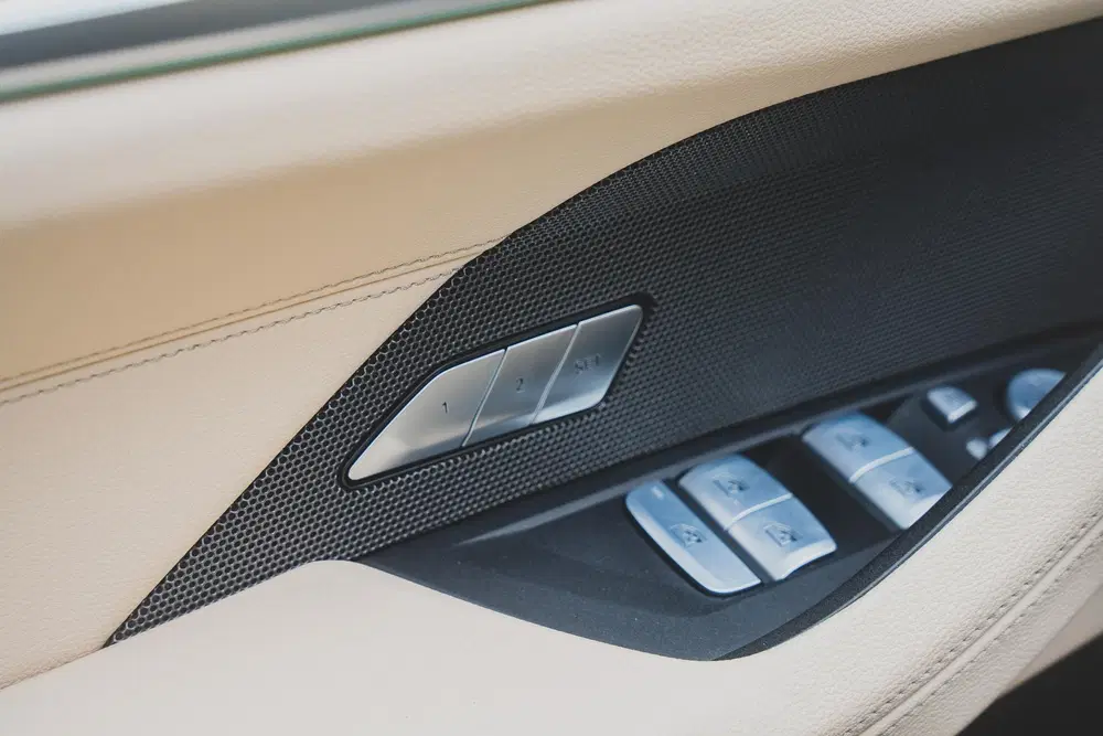 BMW i4 M50 High Executive 84 kWh PANO uit 2024, foto 15