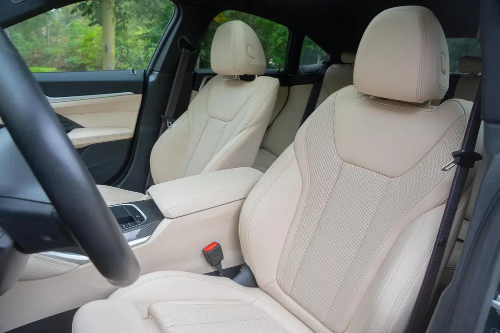 BMW i4 M50 High Executive 84 kWh PANO uit 2024, foto 6