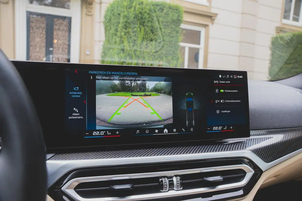 BMW i4 M50 High Executive 84 kWh PANO uit 2024, foto 9