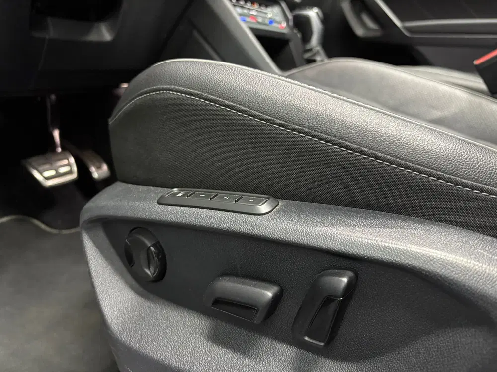 Volkswagen Tiguan Allspace 2.0 TSI 4M 3xR-line 7p. PANO IQ uit 2022, foto 9