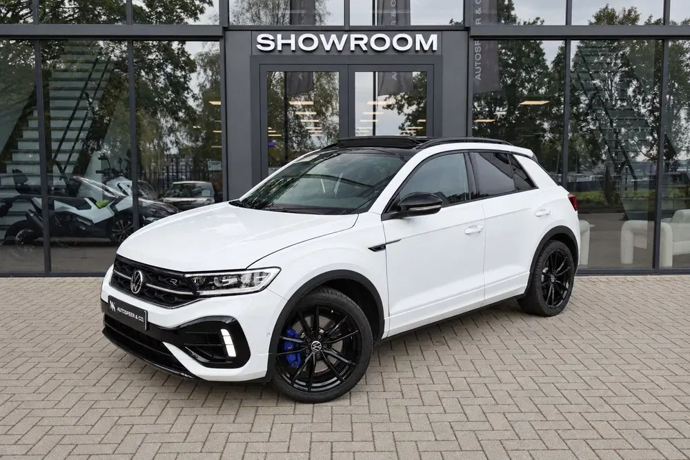 Volkswagen T-Roc 2.0 TSI 4Motion R AKRAPOVIC PANO KEYLESS V uit 2022