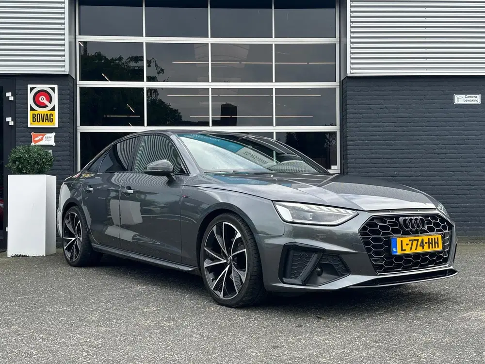 Audi A4 35 TFSI S-line Competition Automaat uit 2021, foto 5