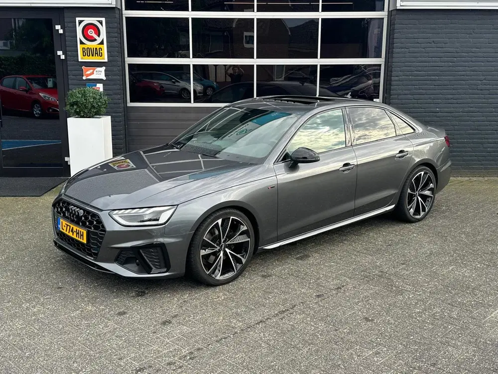 Audi A4 35 TFSI S-line Competition Automaat uit 2021, foto 9