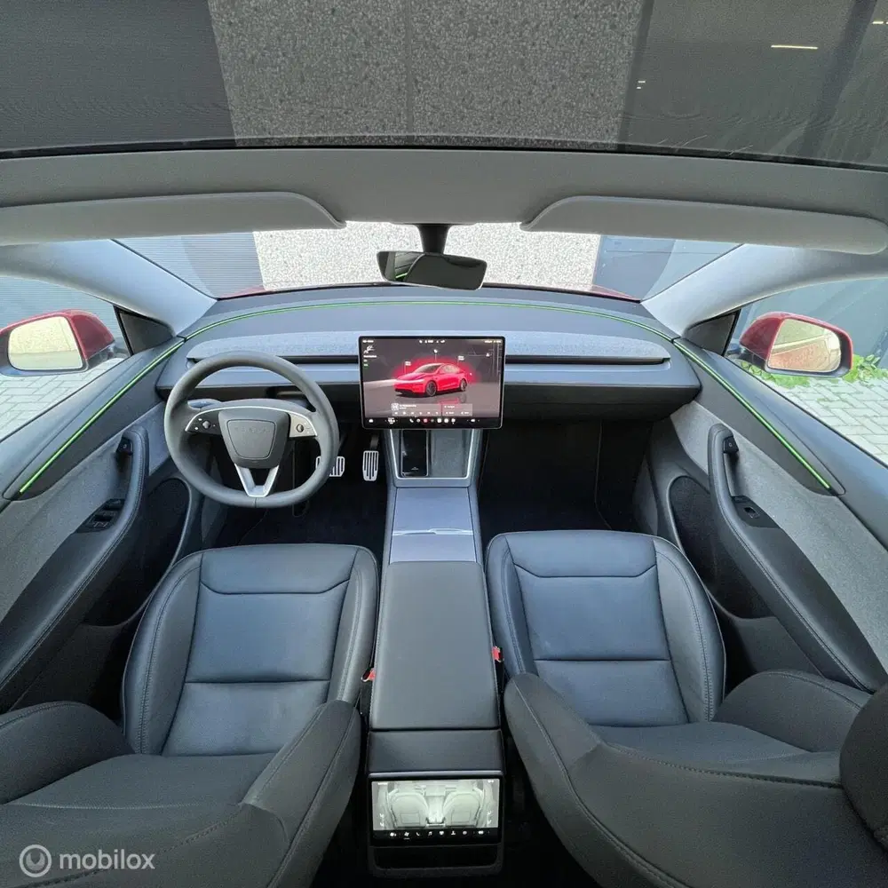 Tesla Model Y Juniper LFP PREMIUM + IAP + HW4 + SOH 98.9 uit 2025, foto 11