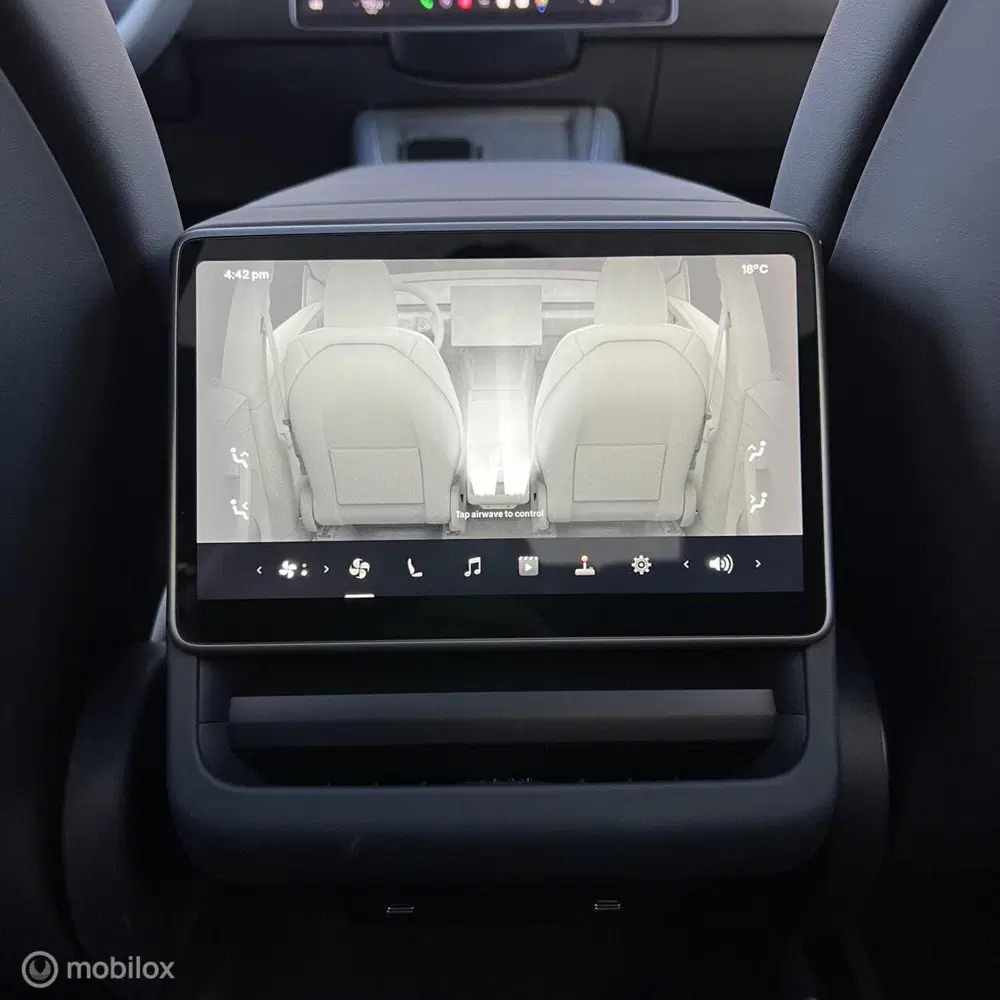 Tesla Model Y Juniper LFP PREMIUM + IAP + HW4 + SOH 98.9 uit 2025, foto 12