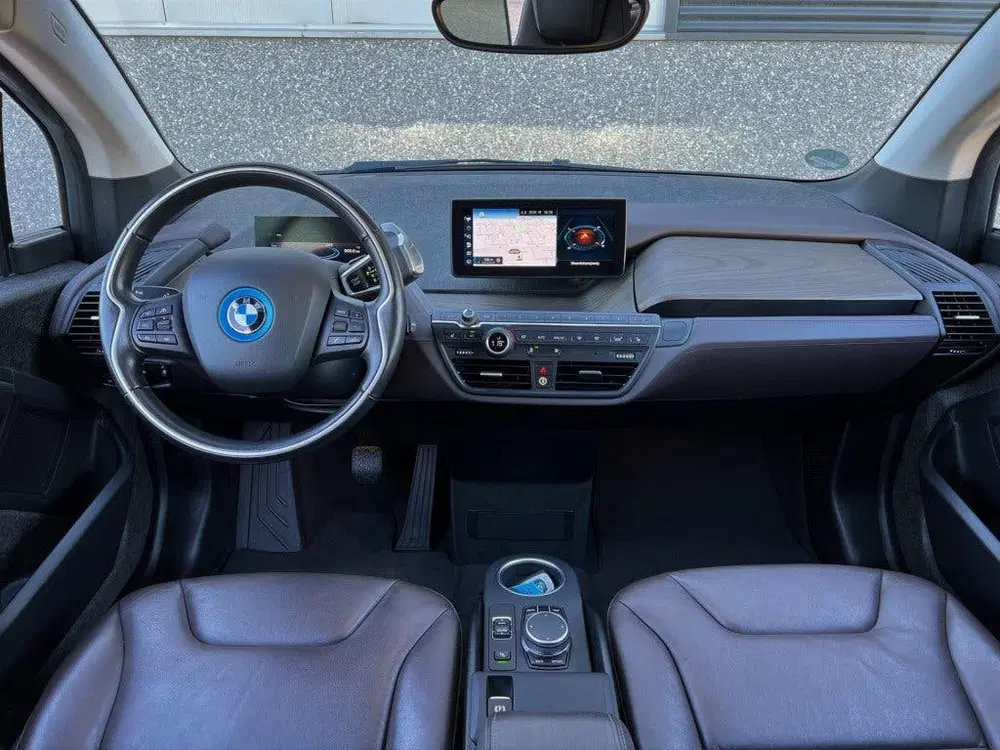 BMW i3 Executive 120Ah 42 kWh uit 2019, foto 2