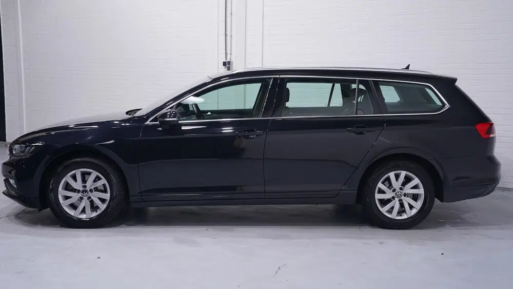 Volkswagen Passat 1.5 TSI Business Wegklapbare trekh uit 2022, foto 4
