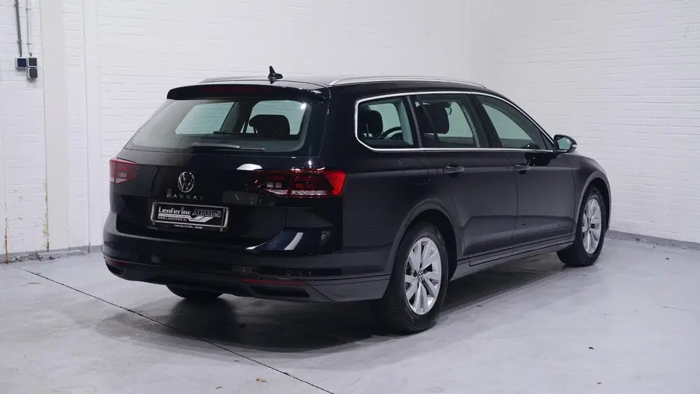 Volkswagen Passat 1.5 TSI Business Wegklapbare trekh uit 2022, foto 5