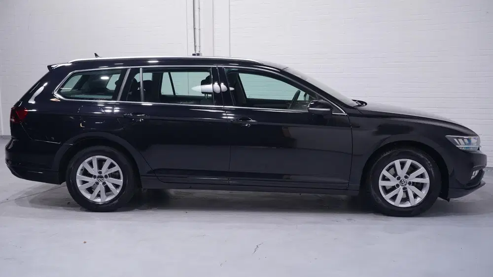 Volkswagen Passat 1.5 TSI Business Wegklapbare trekh uit 2022, foto 8