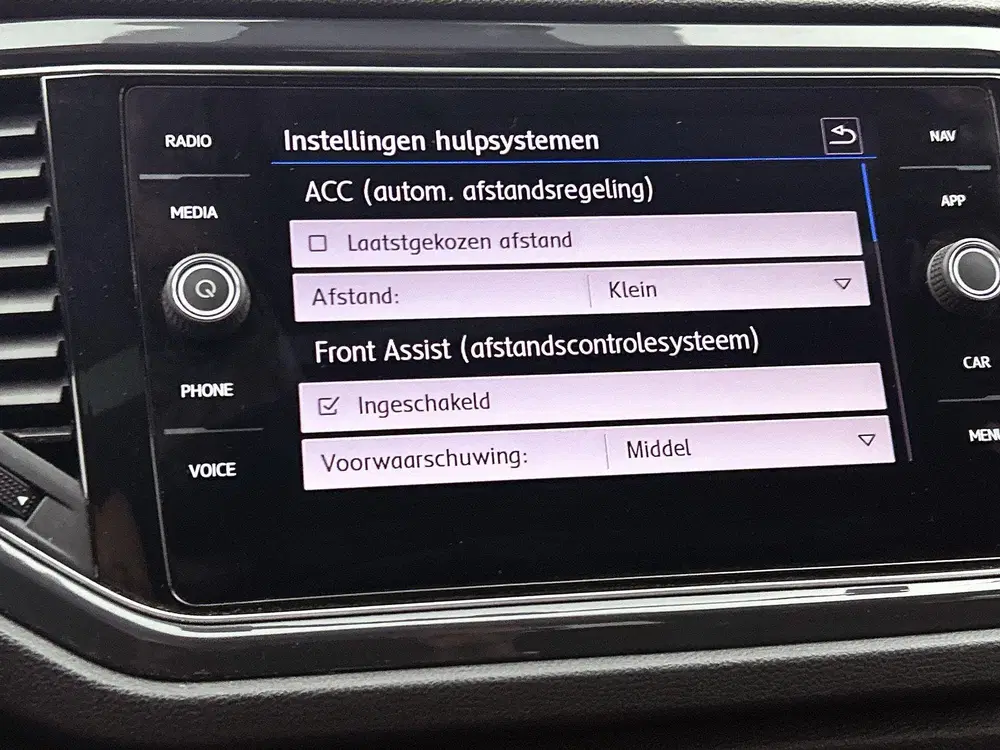 Volkswagen T-Roc 1.5 TSI Sport uit 2020, foto 13