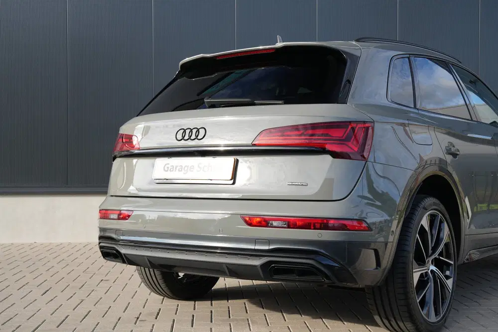 Audi Q5 55 TFSI e S Edition uit 2022, foto 10