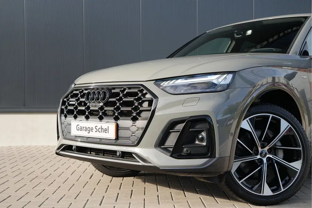 Audi Q5 55 TFSI e S Edition uit 2022, foto 3