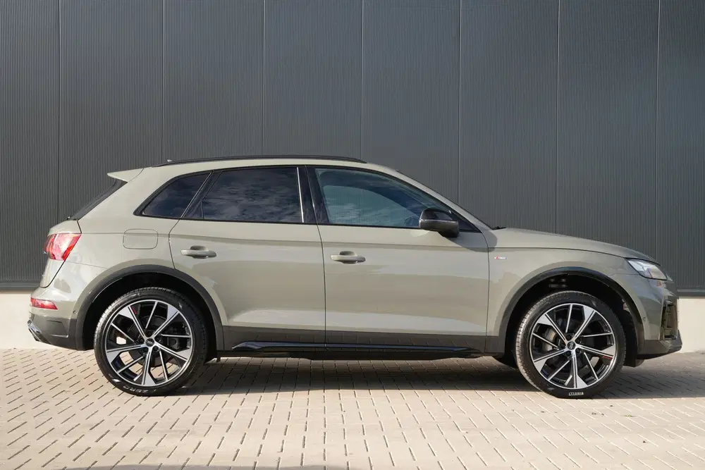 Audi Q5 55 TFSI e S Edition uit 2022, foto 8