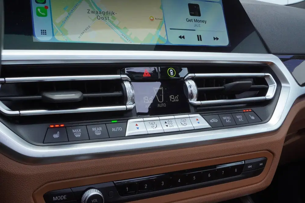 BMW 3-serie 318i Business Edition Plus M sport+M3-Stoe uit 2022, foto 15
