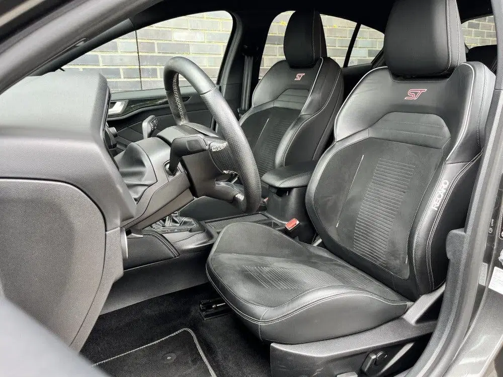 Ford Focus 2.3 ECOBOOST ST-3 AD. CRUISE uit 2019, foto 10
