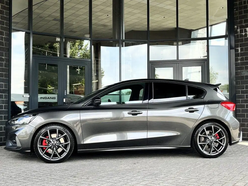 Ford Focus 2.3 ECOBOOST ST-3 AD. CRUISE uit 2019, foto 2
