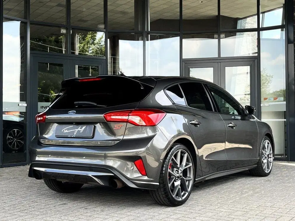 Ford Focus 2.3 ECOBOOST ST-3 AD. CRUISE uit 2019, foto 3