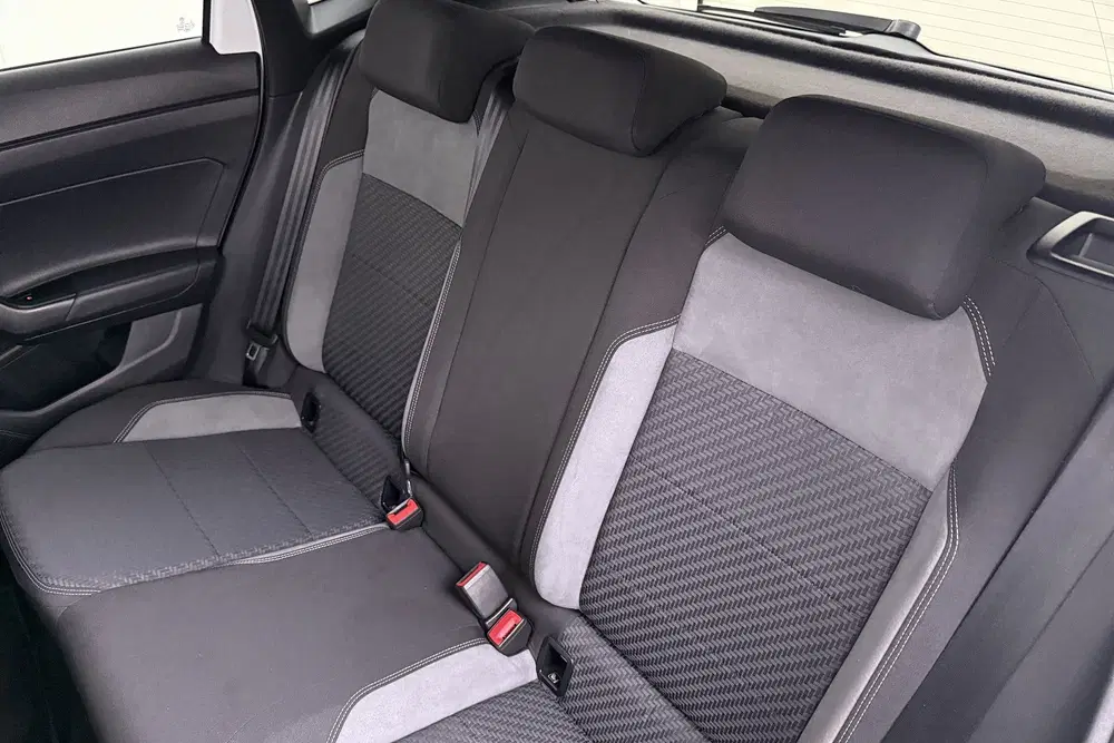 Volkswagen Polo 1.0 TSI 96 PK Aut 3x R-Line Pano-dak Beats uit 2021, foto 13