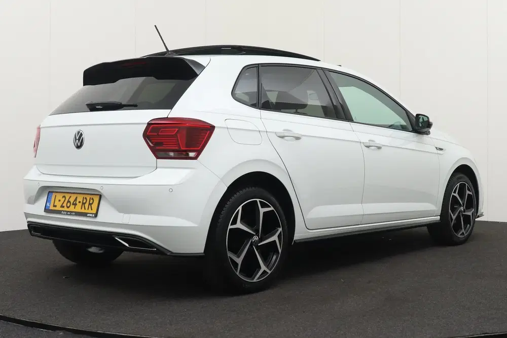 Volkswagen Polo 1.0 TSI 96 PK Aut 3x R-Line Pano-dak Beats uit 2021, foto 2