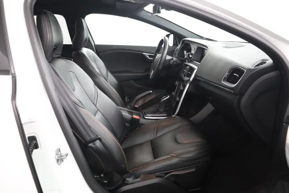 Volvo V40 Cross Country T3 Polar+ Luxury uit 2020, foto 13