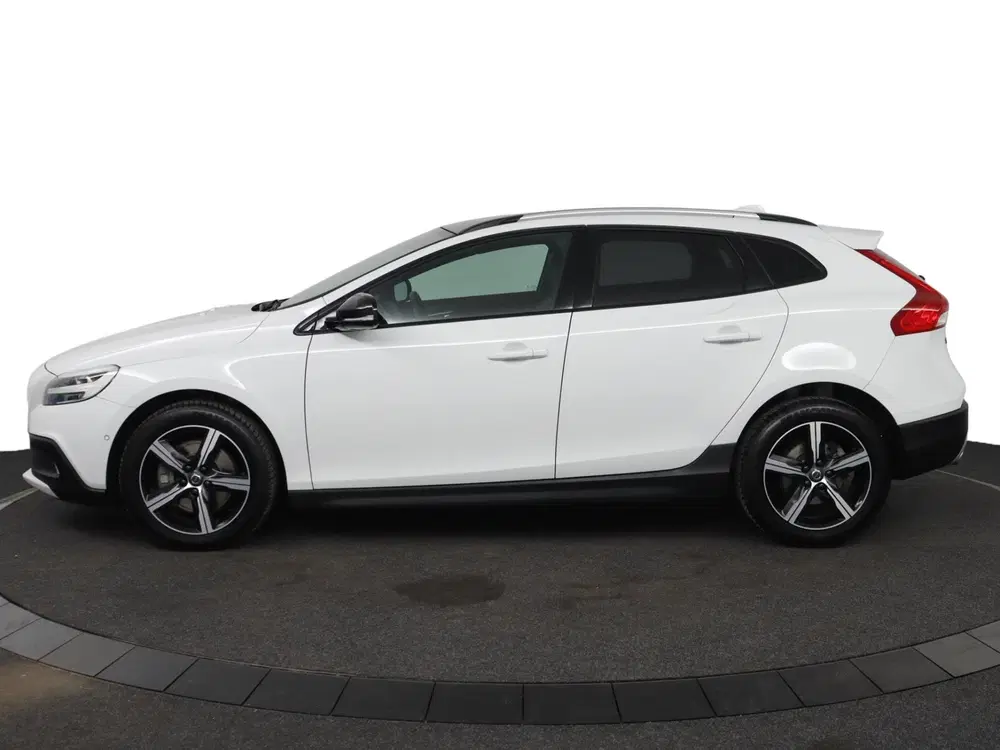 Volvo V40 Cross Country T3 Polar+ Luxury uit 2020, foto 2