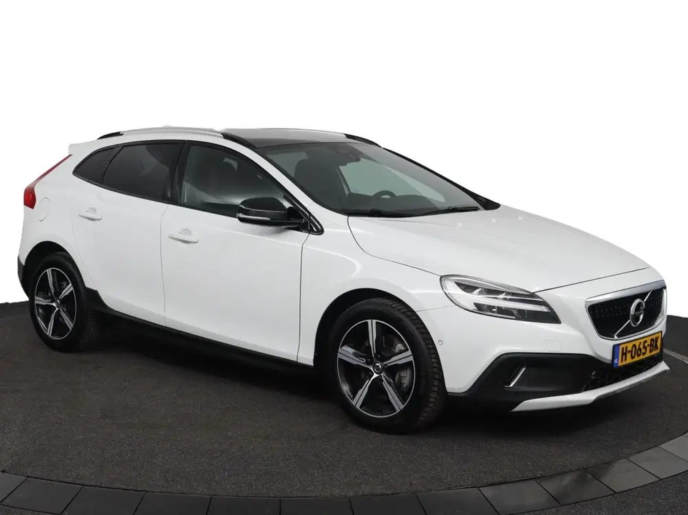 Volvo V40 Cross Country T3 Polar+ Luxury uit 2020, foto 7