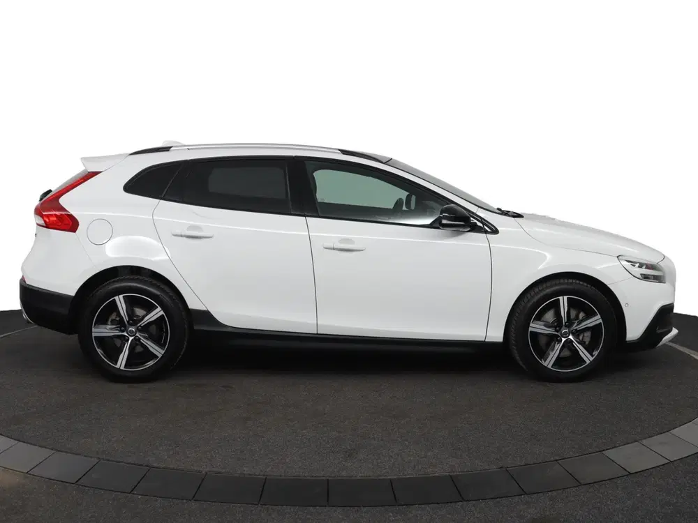 Volvo V40 Cross Country T3 Polar+ Luxury uit 2020, foto 8