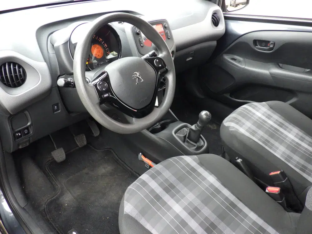 Peugeot 108 1.0 e-VTi Active Airco uit 2020, foto 5