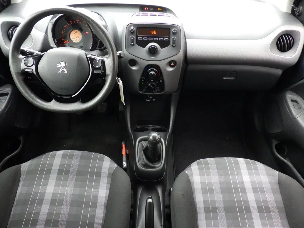 Peugeot 108 1.0 e-VTi Active Airco uit 2020, foto 6